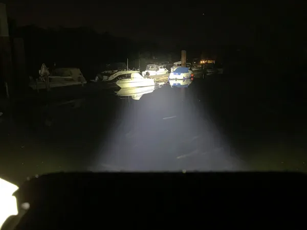 WL2201-W LED Deckscheinwerfer, weiß